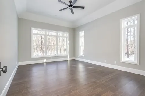 2 Deer Run East Kingston NH 03827