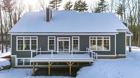 2 Deer Run East Kingston NH 03827