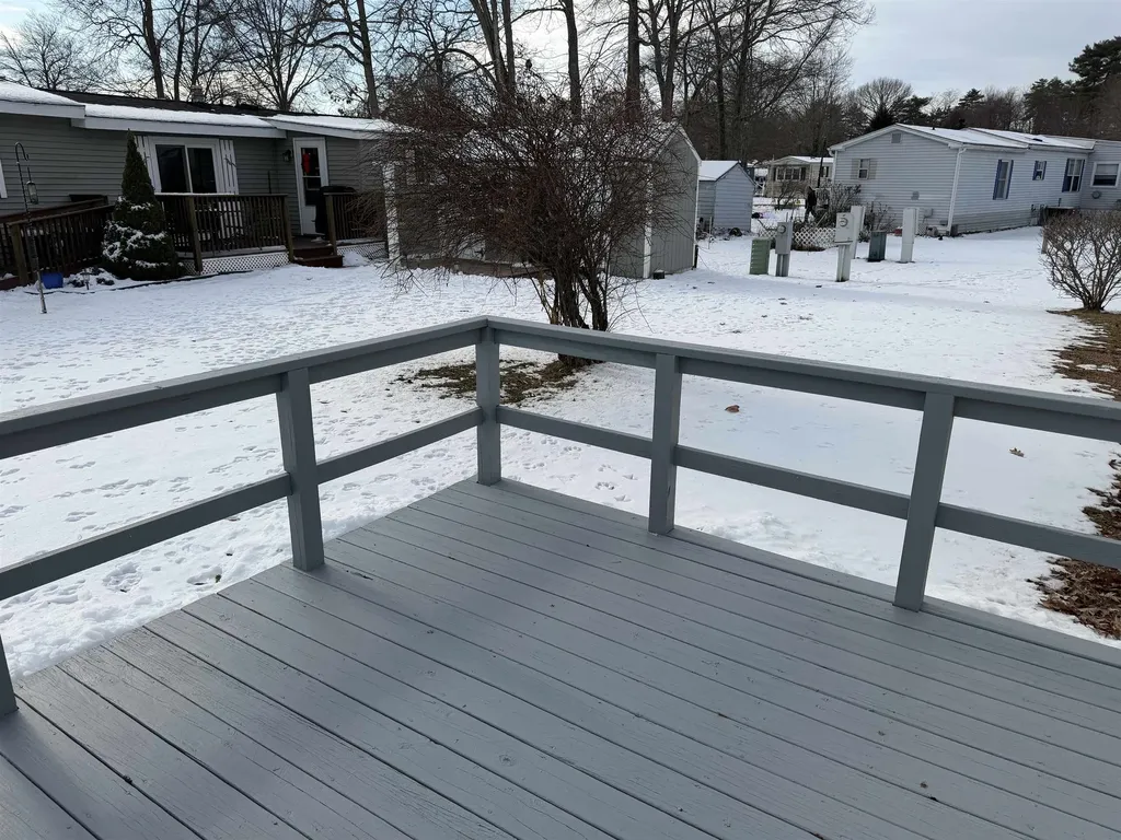 47 Scott Avenue Seabrook NH 03874