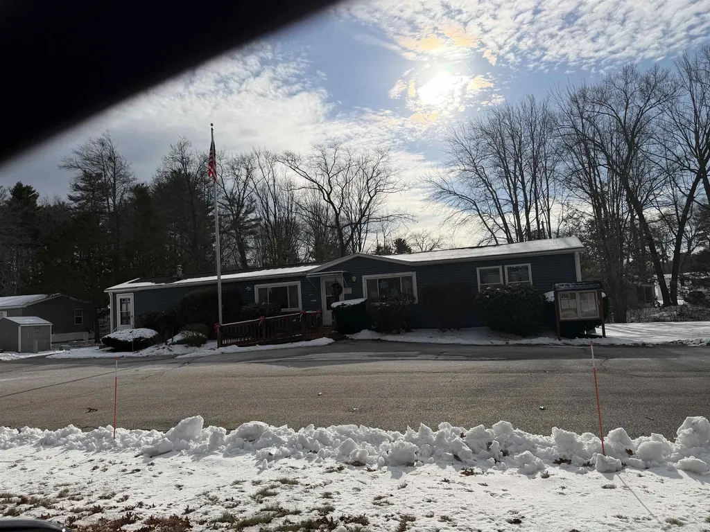 47 Scott Avenue Seabrook NH 03874