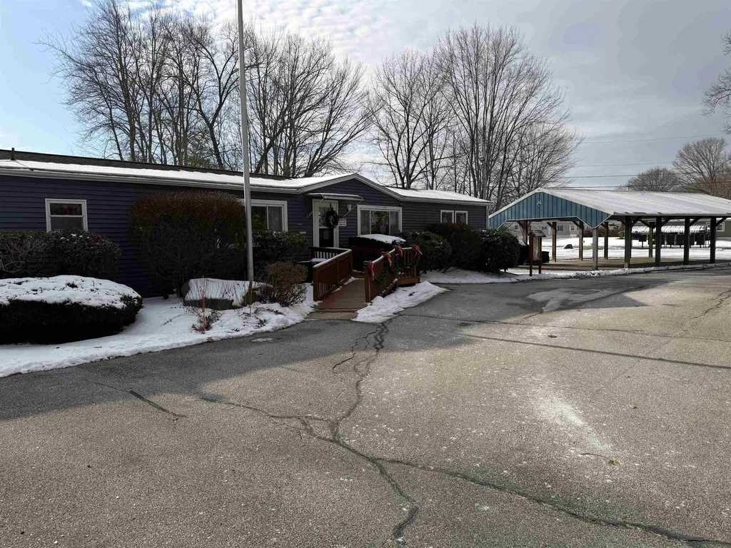 47 Scott Avenue Seabrook NH 03874