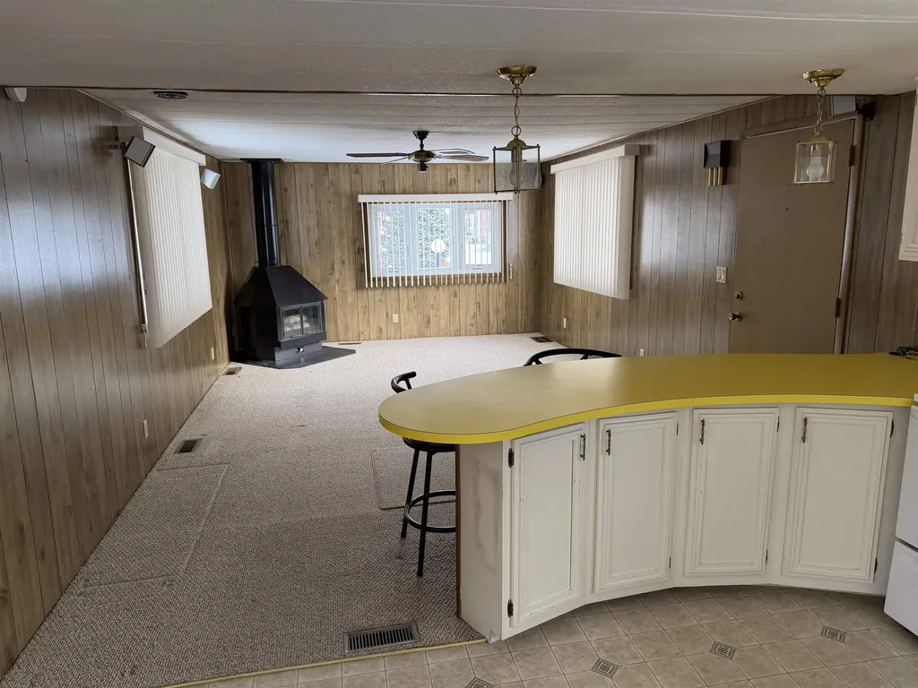 47 Scott Avenue Seabrook NH 03874