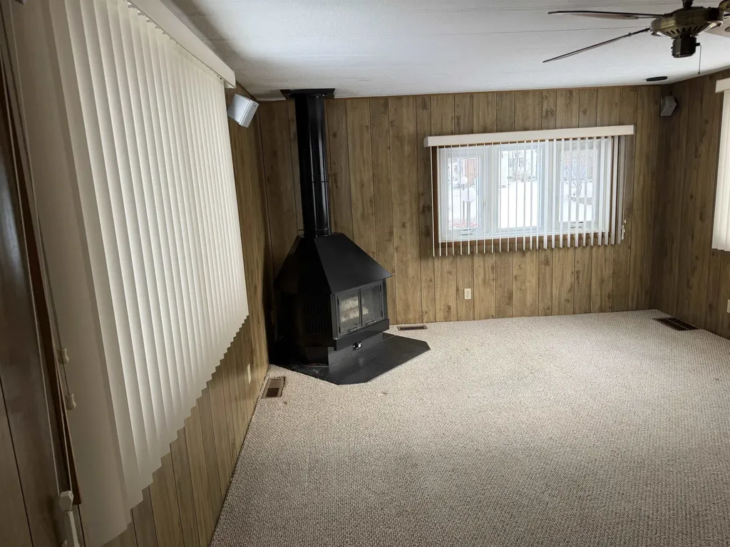 47 Scott Avenue Seabrook NH 03874