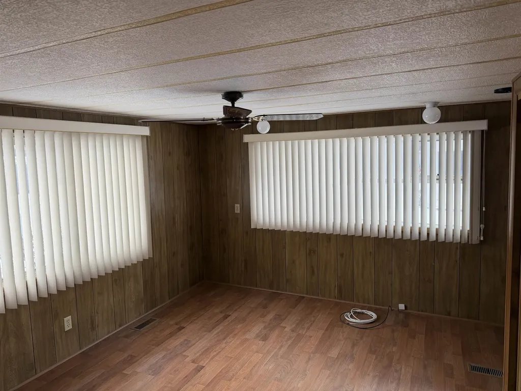 47 Scott Avenue Seabrook NH 03874