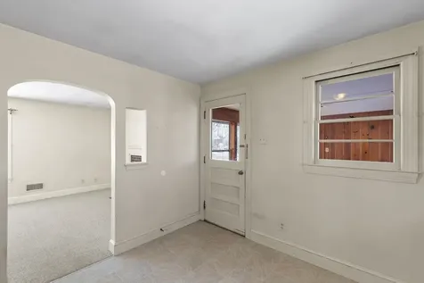 3 Henrietta Street Rochester NH 03867