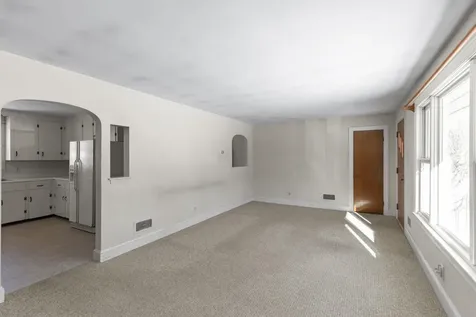 3 Henrietta Street Rochester NH 03867
