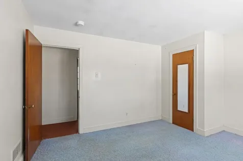 3 Henrietta Street Rochester NH 03867