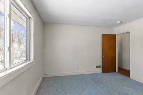 3 Henrietta Street Rochester NH 03867