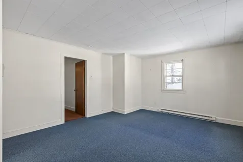 3 Henrietta Street Rochester NH 03867