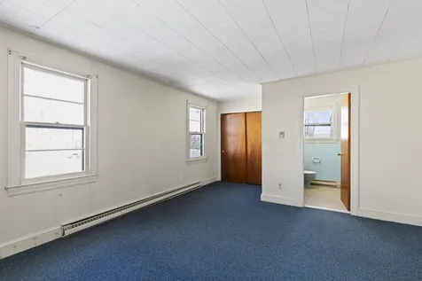 3 Henrietta Street Rochester NH 03867