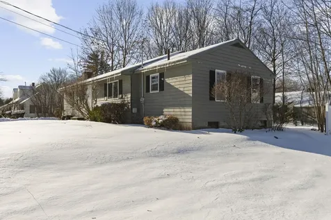 3 Henrietta Street Rochester NH 03867