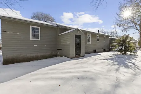3 Henrietta Street Rochester NH 03867