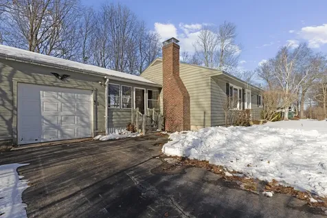 3 Henrietta Street Rochester NH 03867