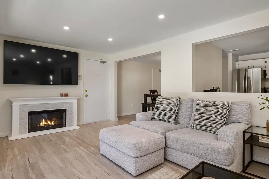 4 Brookside Drive Exeter NH 03833