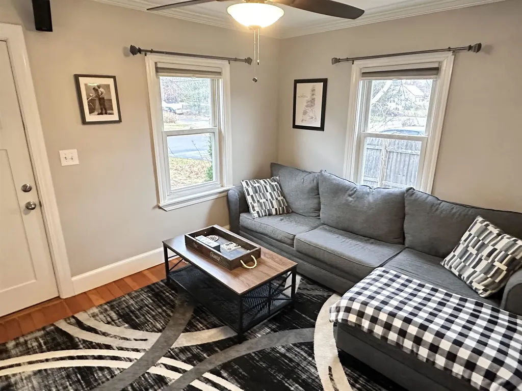 17 Walton Road Plaistow NH 03865