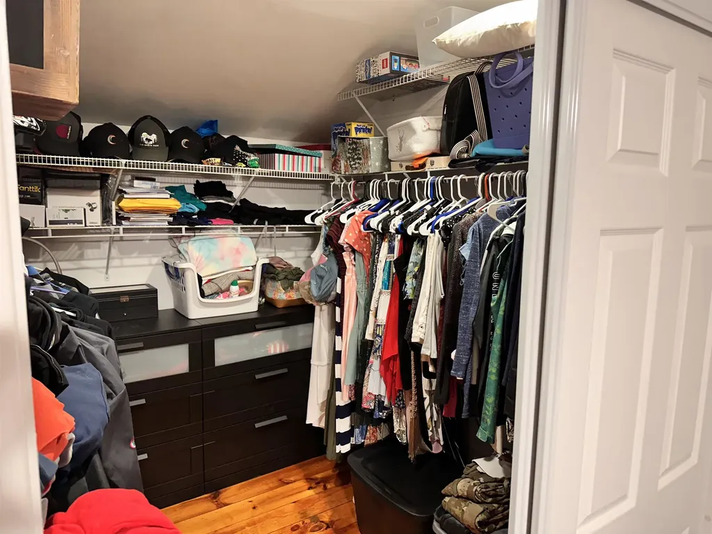 17 Walton Road Plaistow NH 03865