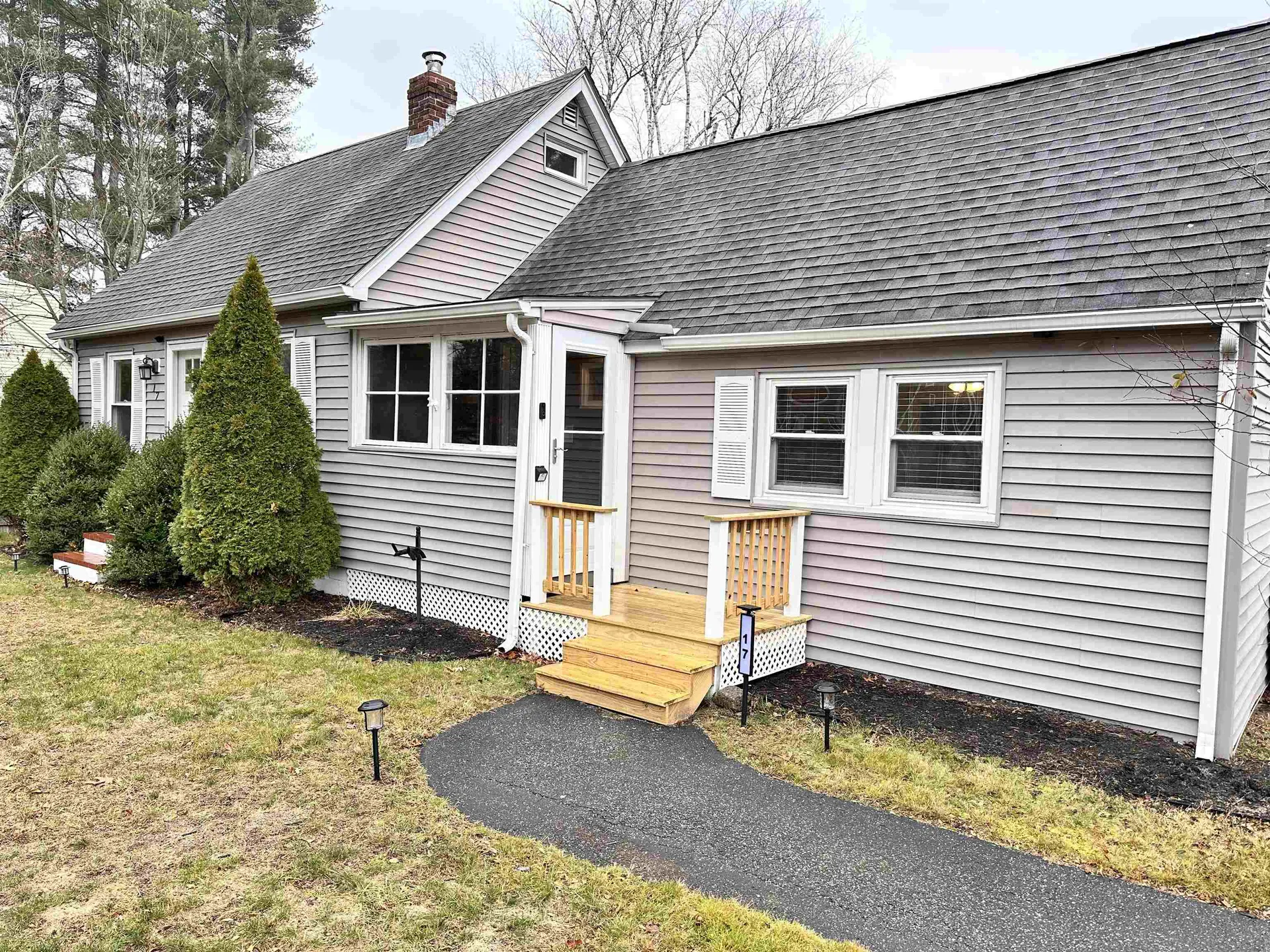 17 Walton Road Plaistow NH 03865