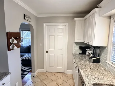 17 Walton Road Plaistow NH 03865