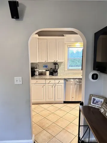 17 Walton Road Plaistow NH 03865