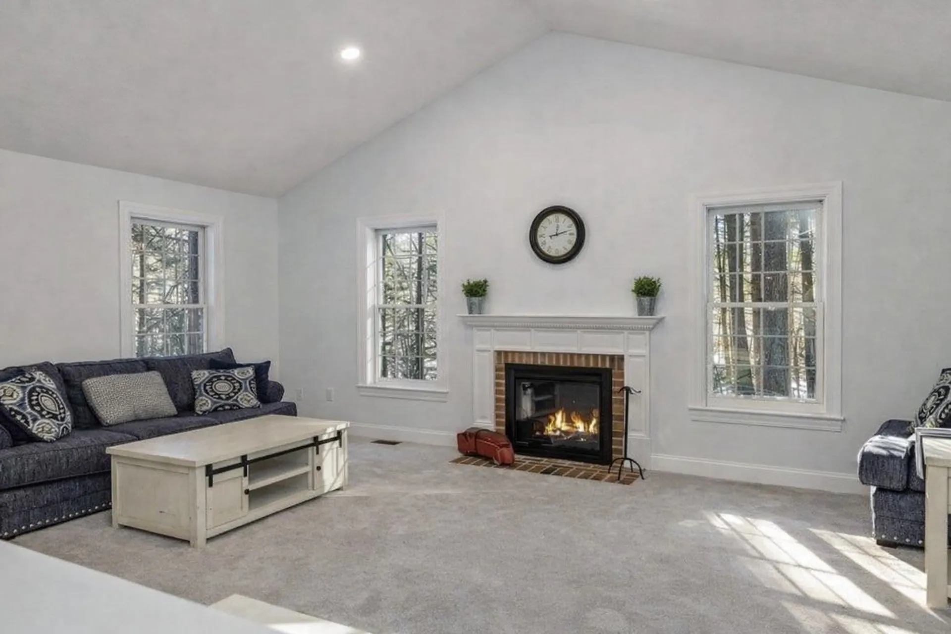 9 Captain's Way Exeter NH 03833