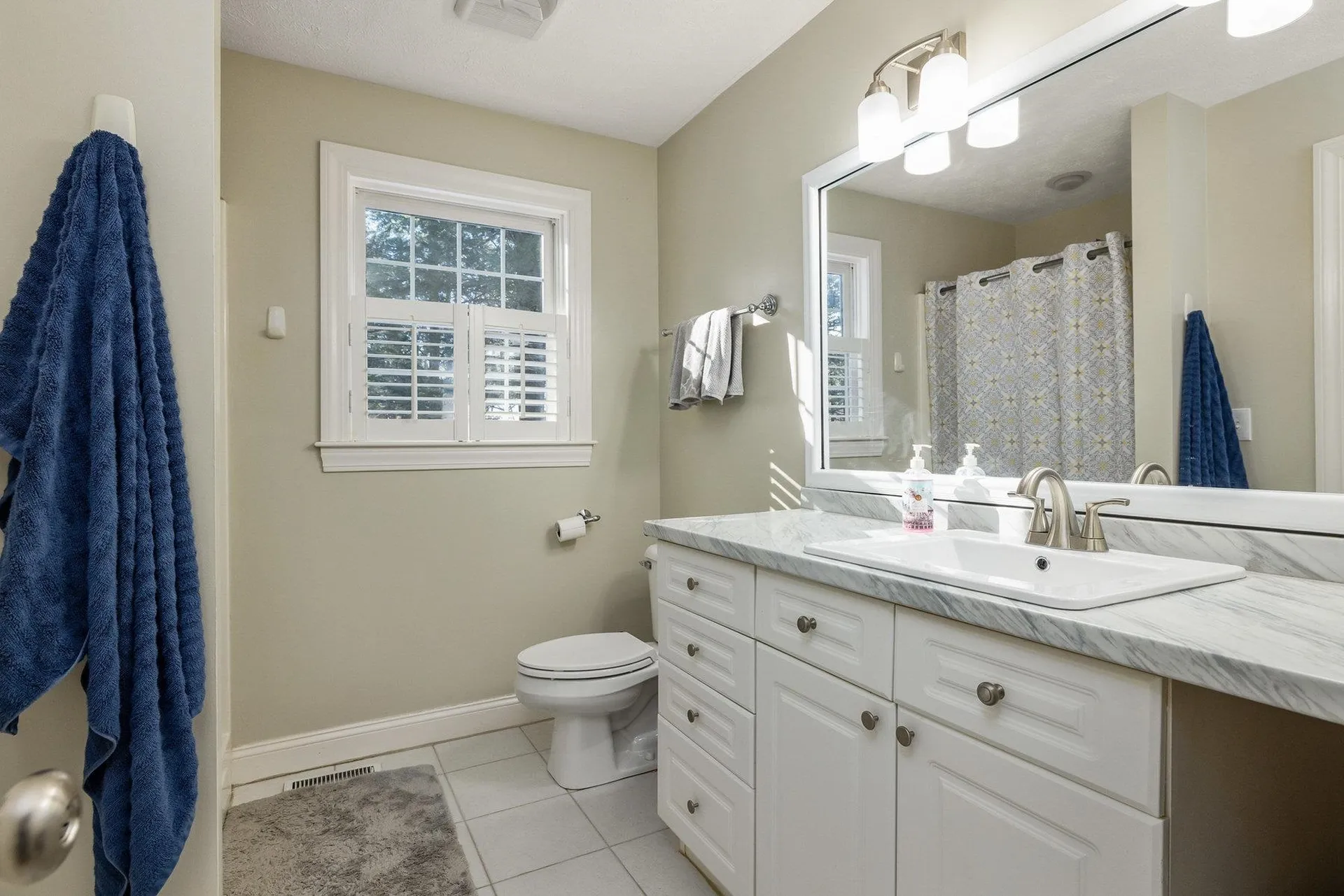 9 Captain's Way Exeter NH 03833