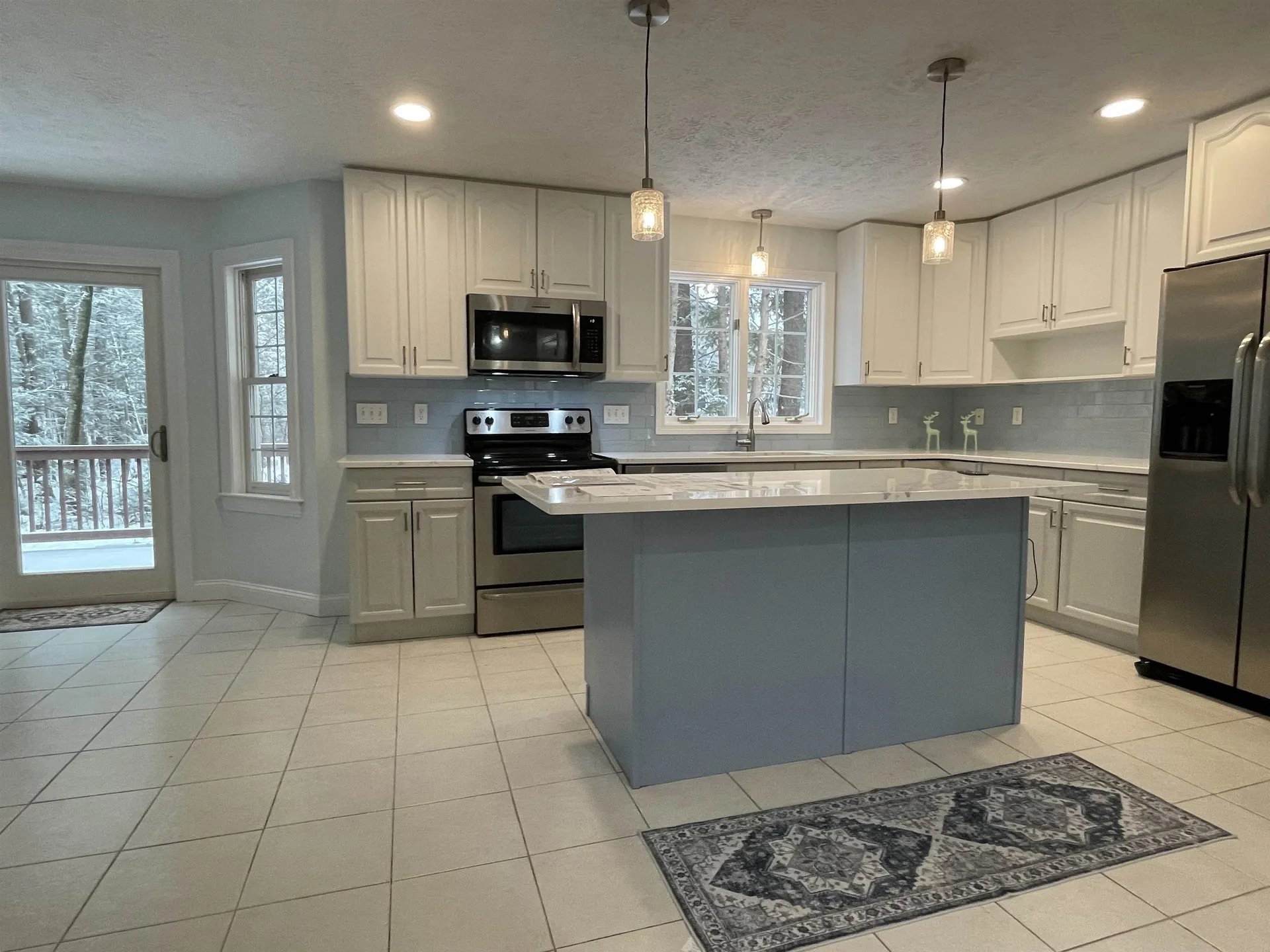 9 Captain's Way Exeter NH 03833