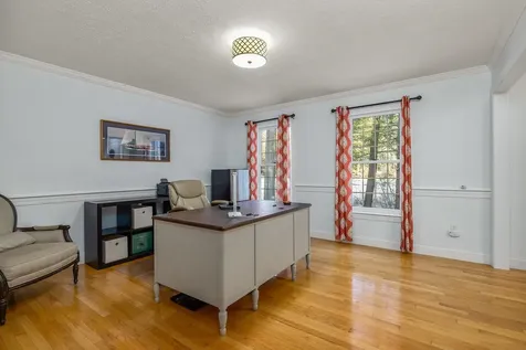 9 Captain's Way Exeter NH 03833