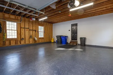 9 Captain's Way Exeter NH 03833