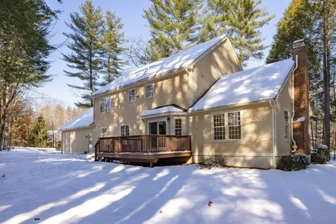 9 Captain's Way Exeter NH 03833