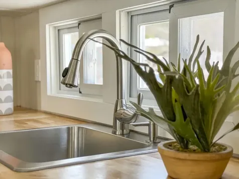 14 Stage Coach Circle Londonderry NH 03053