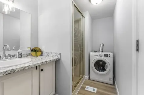 14 Stage Coach Circle Londonderry NH 03053