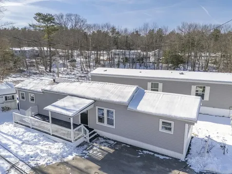 14 Stage Coach Circle Londonderry NH 03053