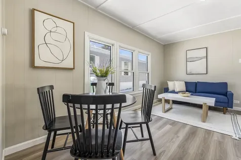 14 Stage Coach Circle Londonderry NH 03053