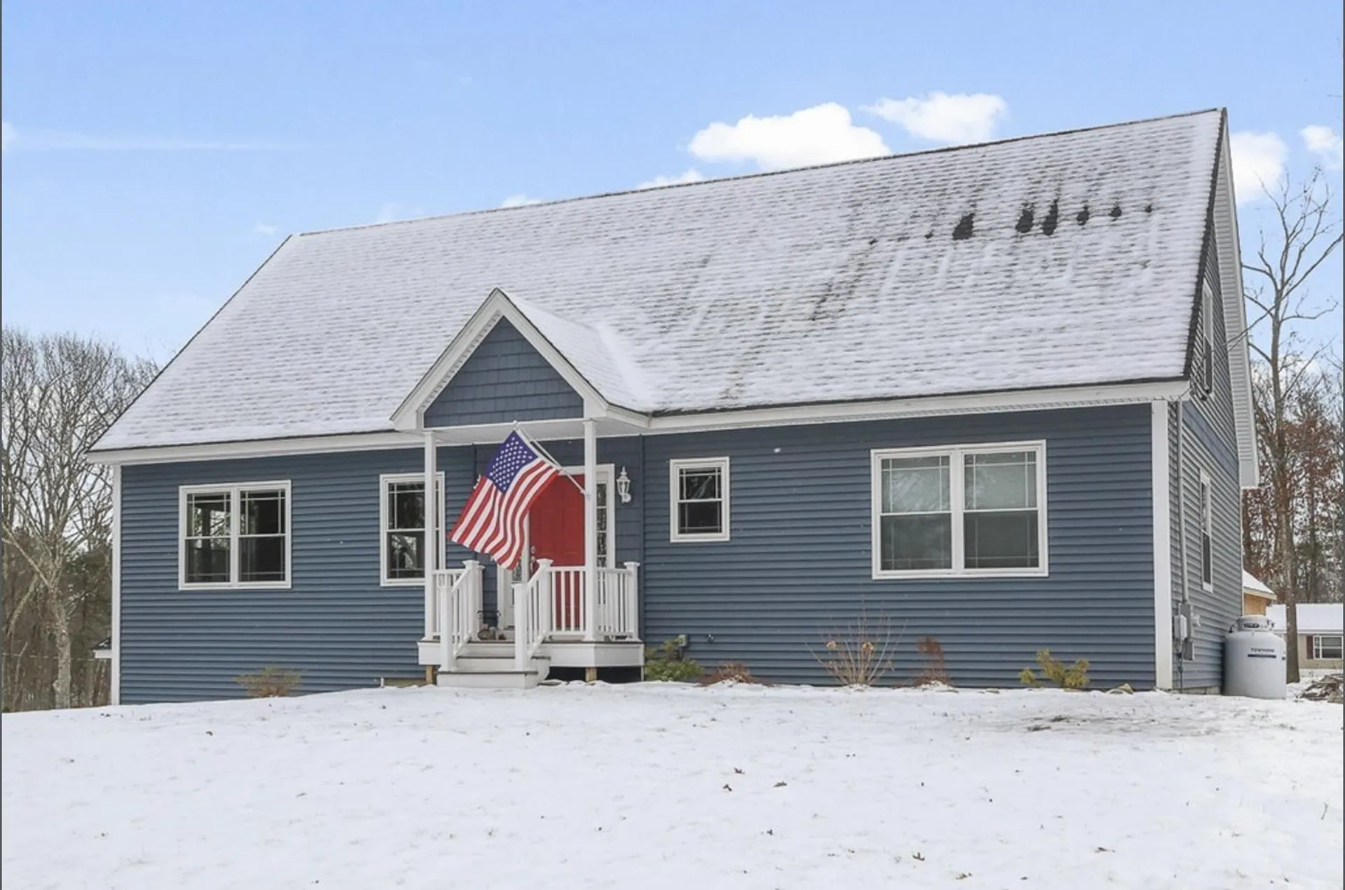 9 Gulliver Avenue Salem NH 03079