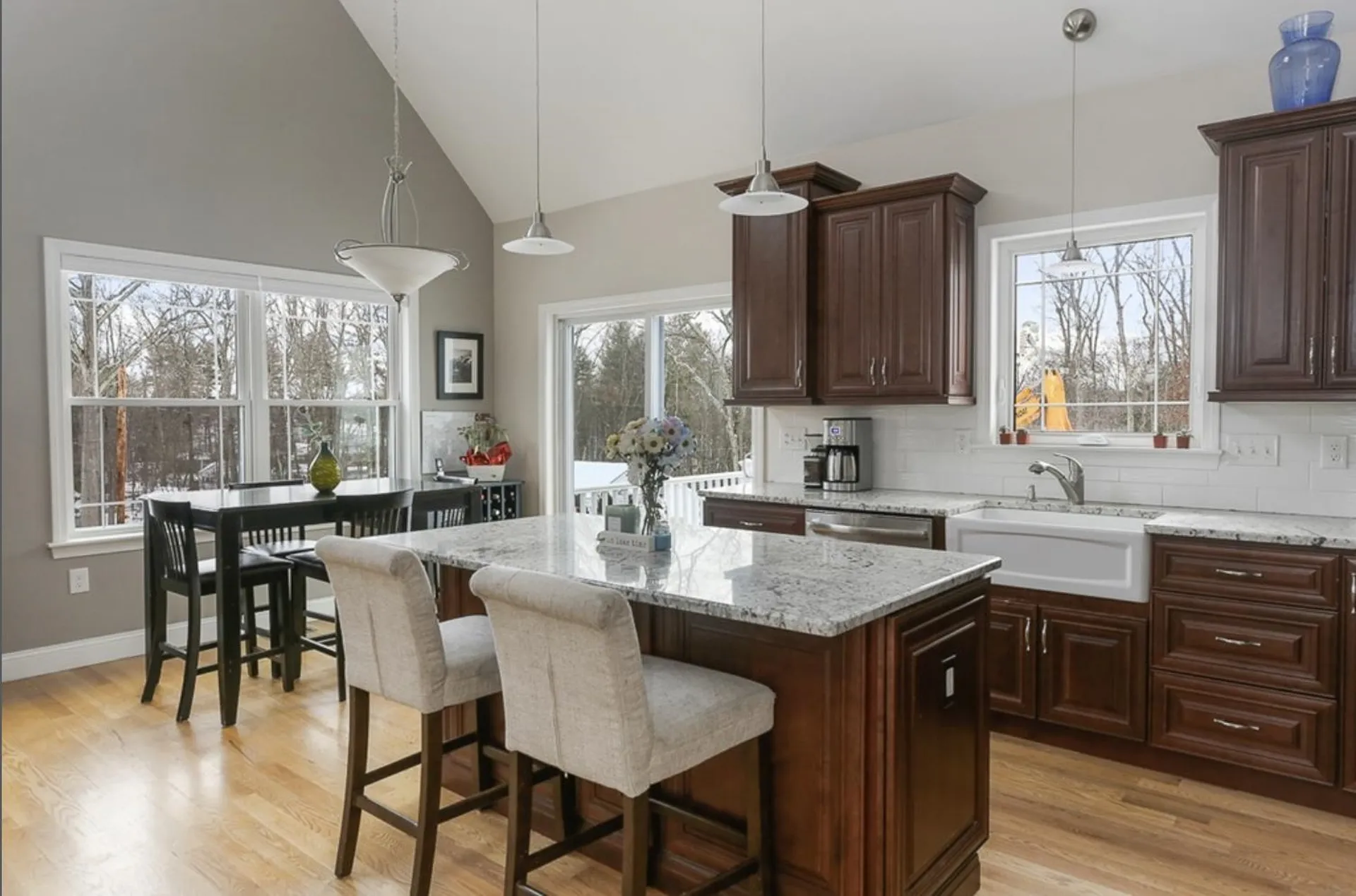 9 Gulliver Avenue Salem NH 03079