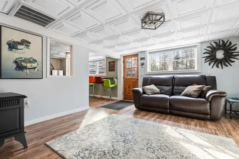 118 North Road Sunapee NH 03782