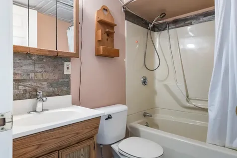 118 North Road Sunapee NH 03782