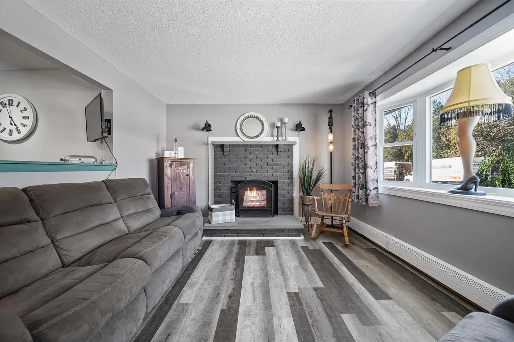 23 Pennsylvania Avenue Manchester NH 03104