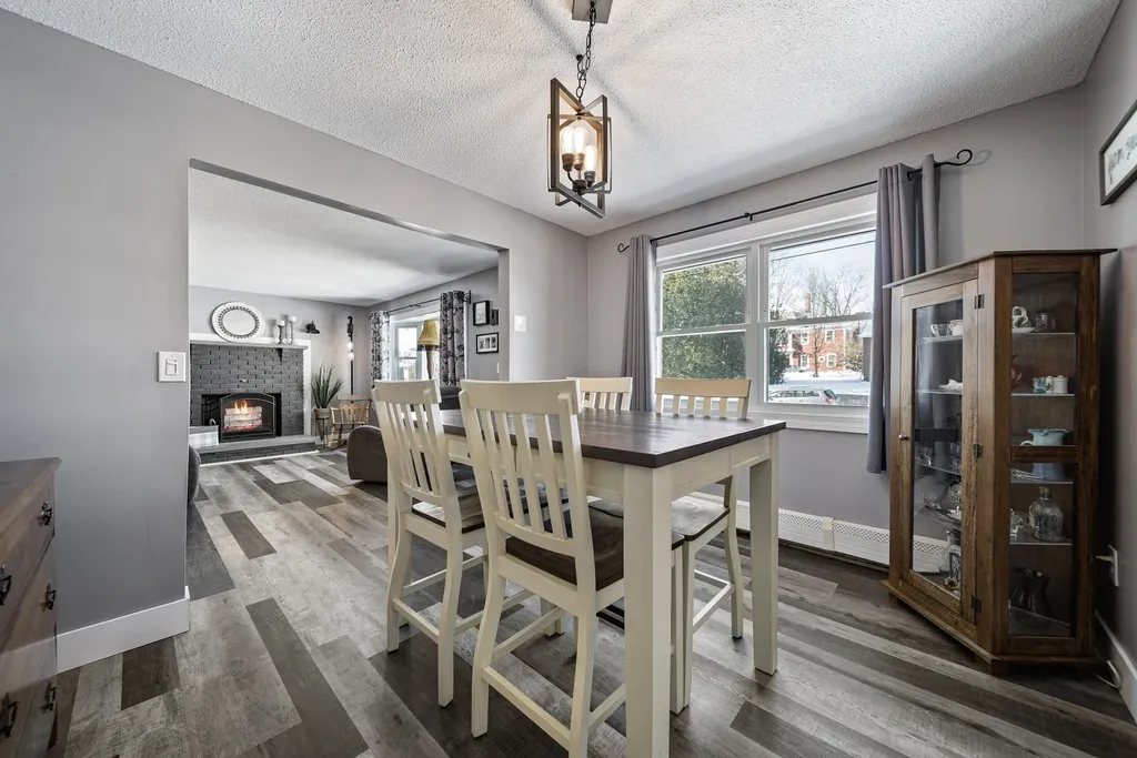 23 Pennsylvania Avenue Manchester NH 03104