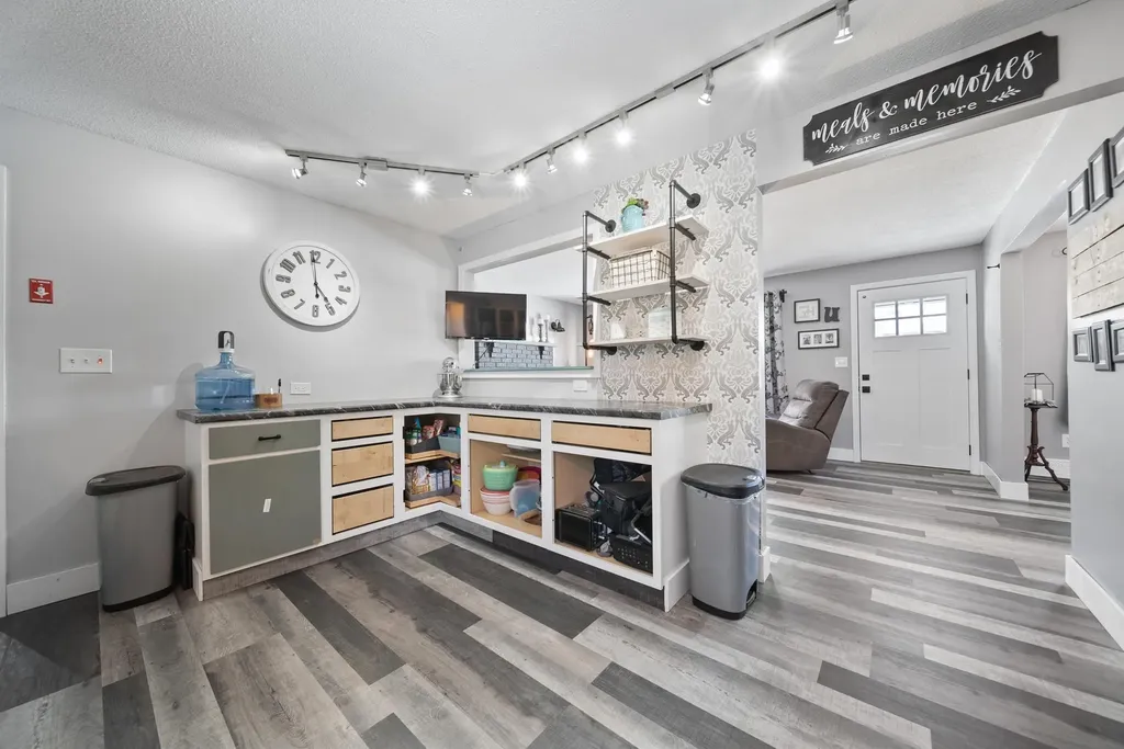 23 Pennsylvania Avenue Manchester NH 03104