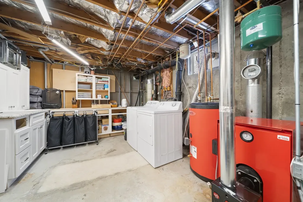 23 Pennsylvania Avenue Manchester NH 03104