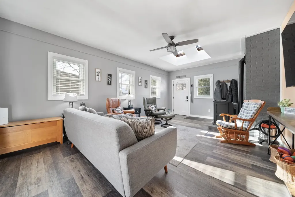 23 Pennsylvania Avenue Manchester NH 03104