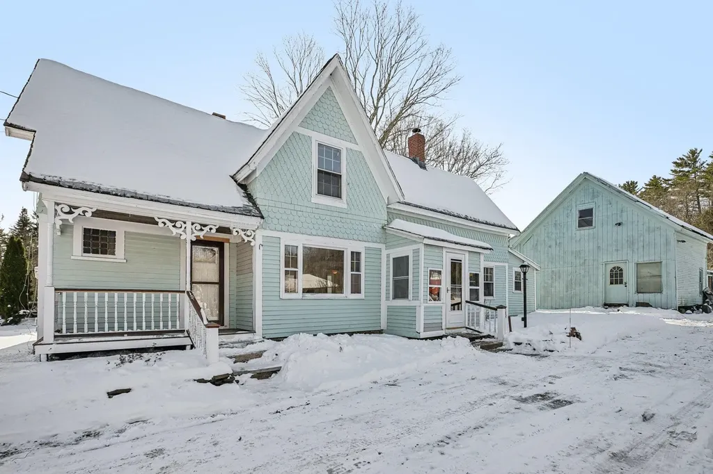 23 Sandown Road Fremont NH 03044
