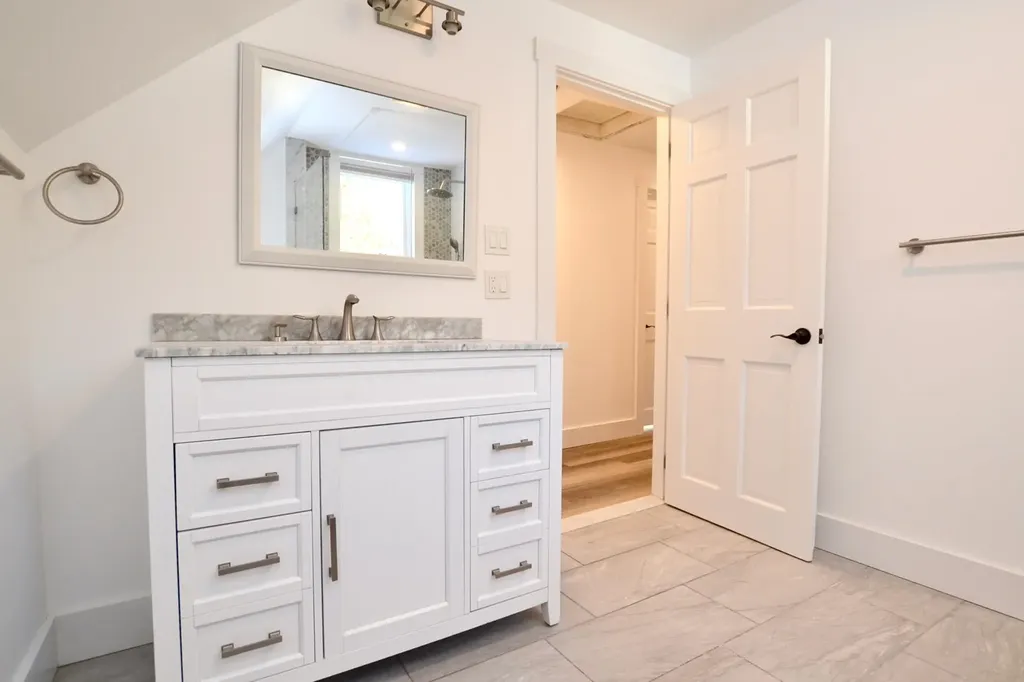 12 East Street Waterbury VT 05676