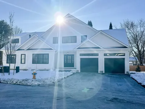 15 Little River Road Exeter NH 03833