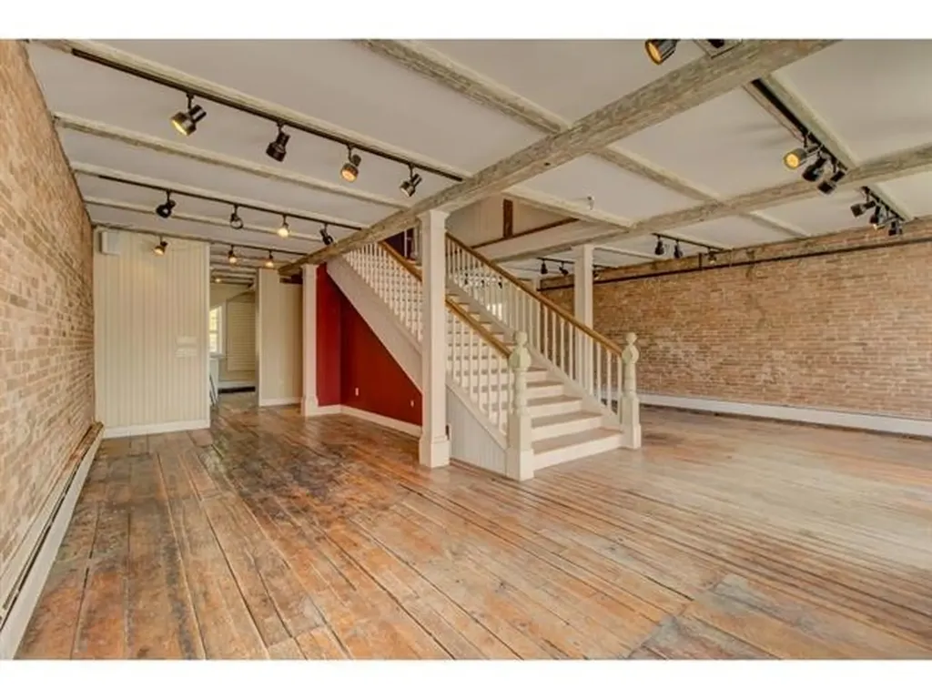 5081 Main Street Manchester VT 05255