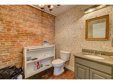 5081 Main Street Manchester VT 05255