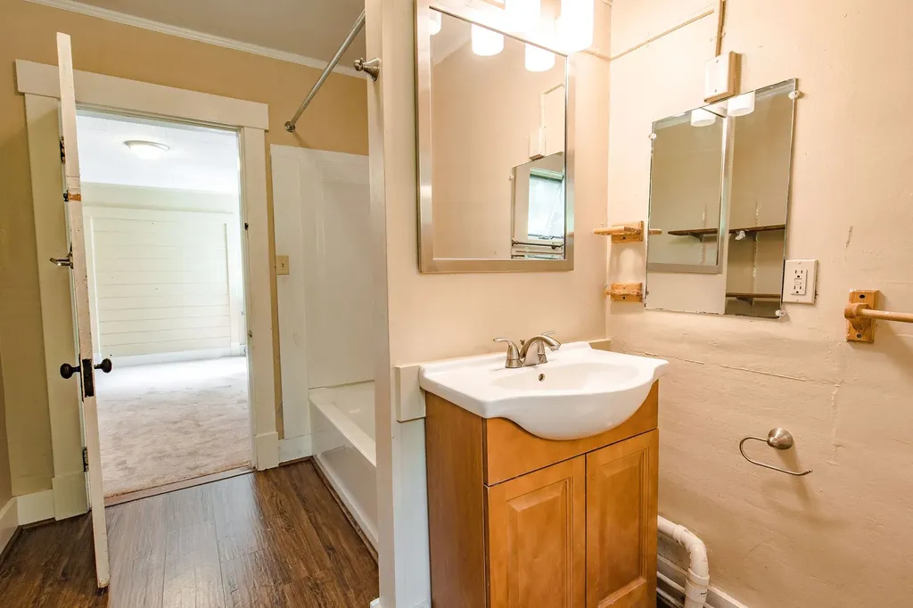 4 C Bayley Avenue Plymouth NH 03264