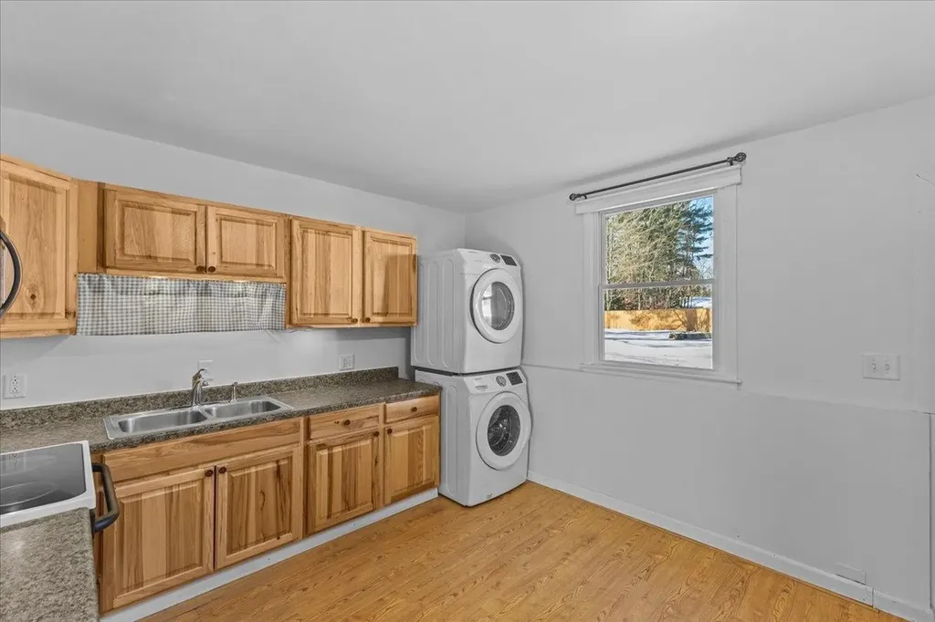 78 Sandhill Road Essex VT 05452