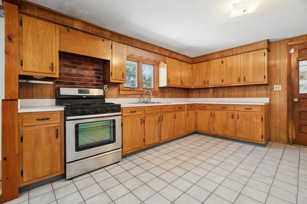 434 South Main Street Newport NH 03773